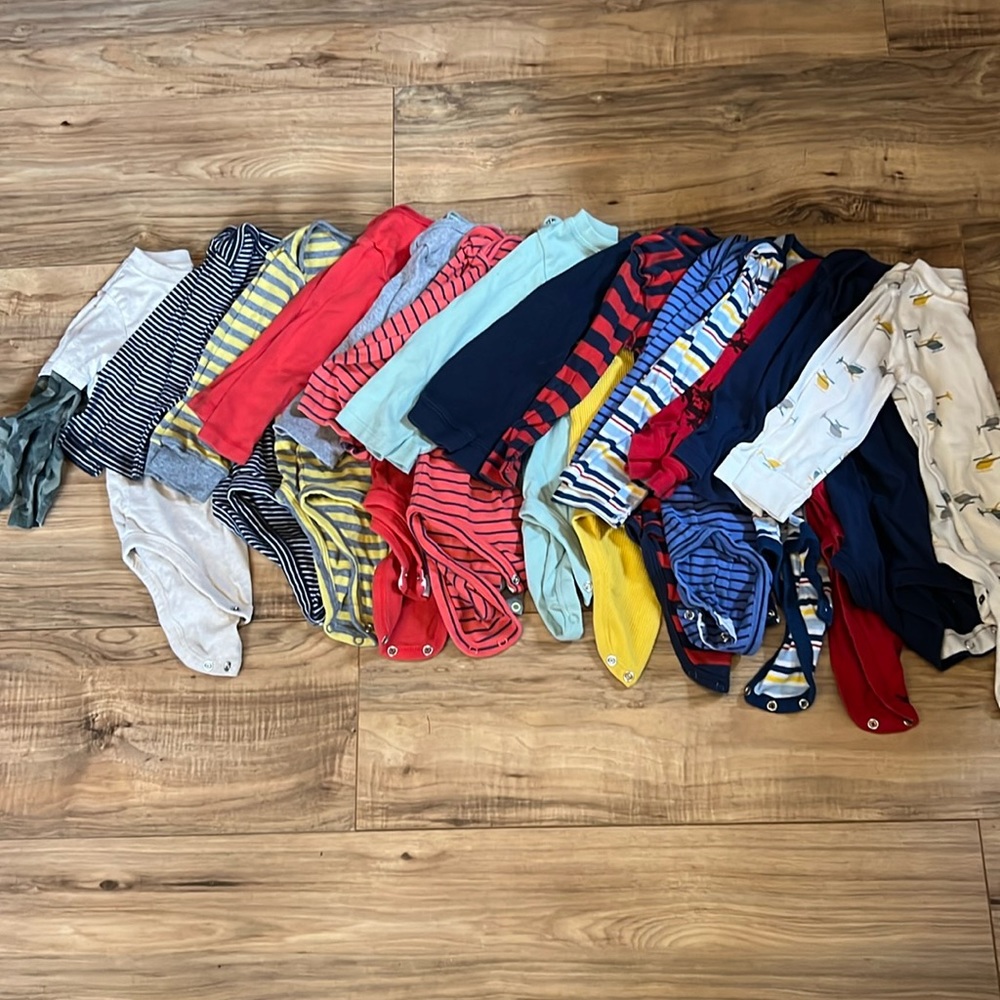 Lot of boys 18month long-sleeved onsies